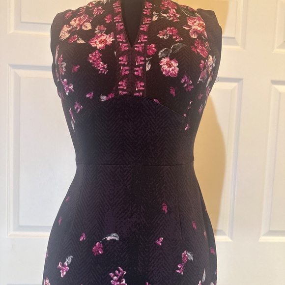 Dress - Picture 2 of 12